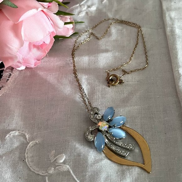 Vintage Blue Rhinestone Pendant Necklace, 15" Gold Toned Chain - Picture 7 of 7